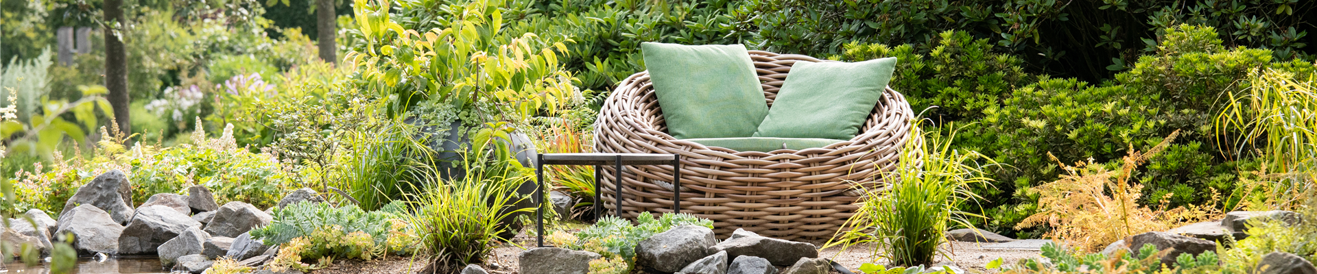 Sommergarten - Gartenmöbel im Ambiente