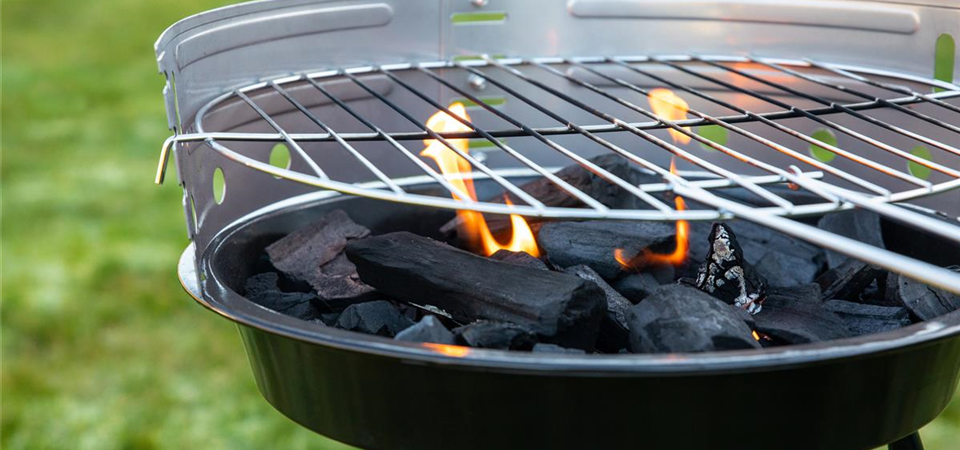 Grillen - Grill anzünden (GS652466.jpg)