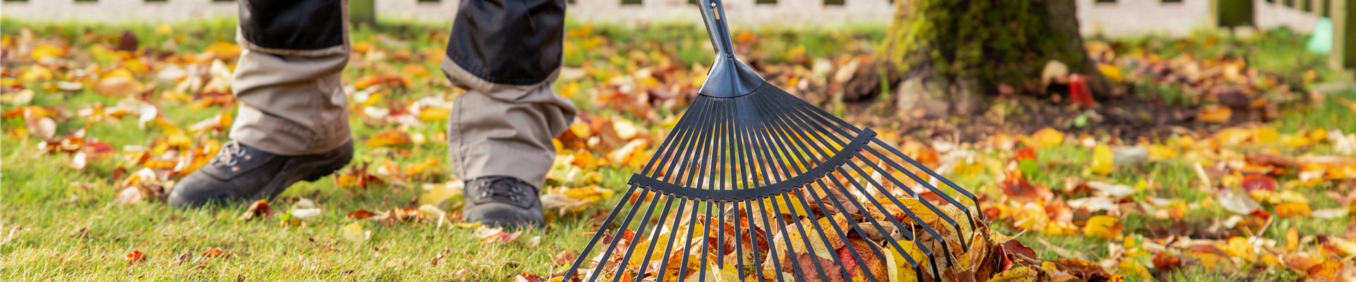 Gartengeräte - Laubrechen Gartengeräte - Laubrechen