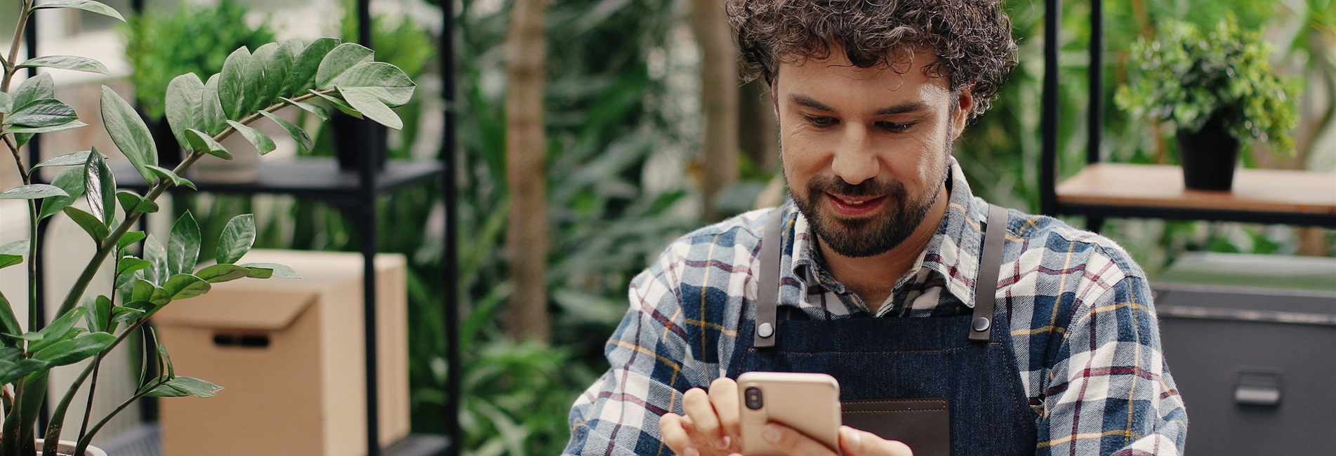 Unser WhatsApp-Chat geht an den Start