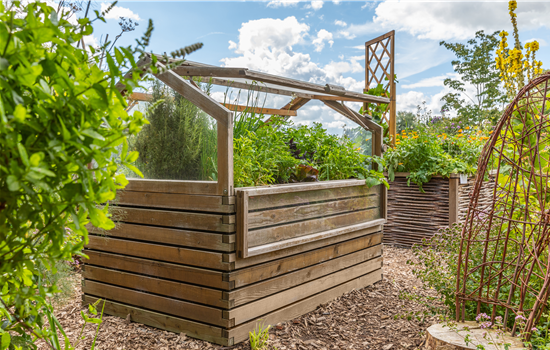 Gemüseanbau im Hochbeet - Ein neuer Trend nach alten Regeln Gemüseanbau im Hochbeet - Ein neuer Trend nach alten Regeln